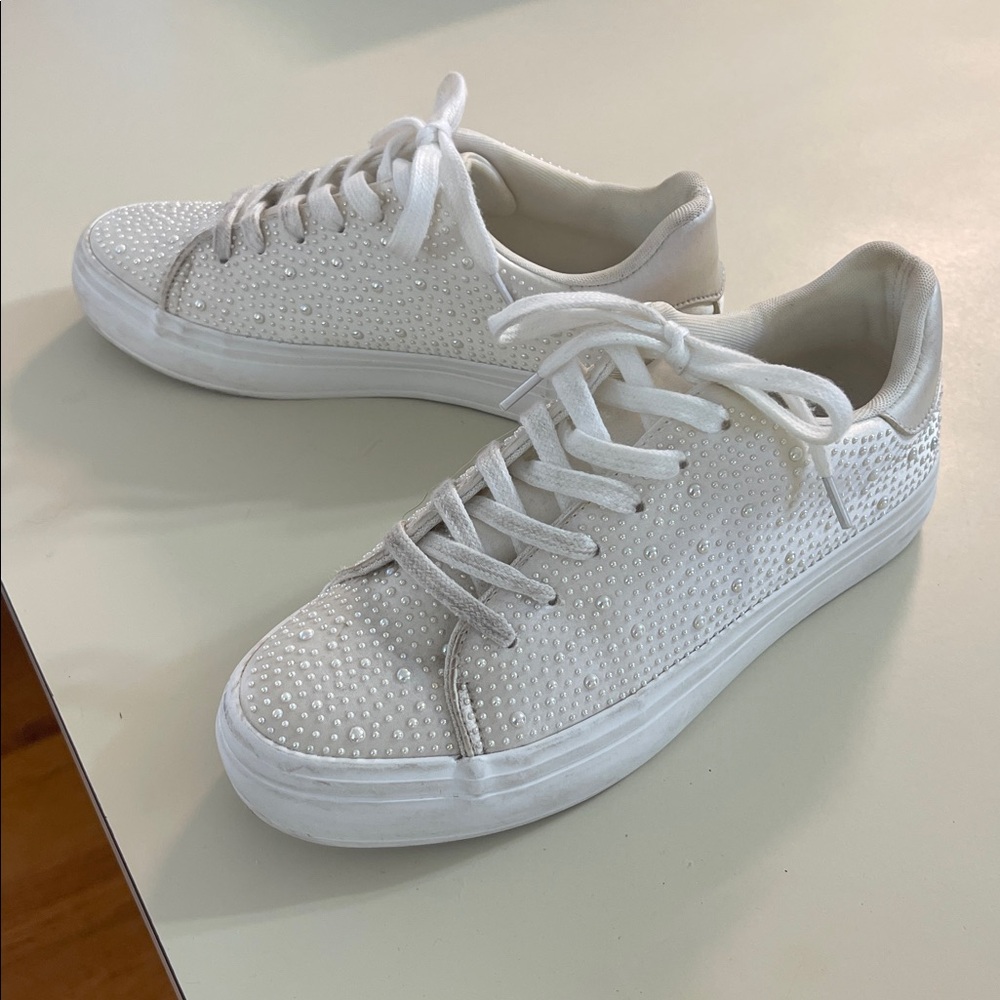 Women’s Casual Lace Up Sneakers